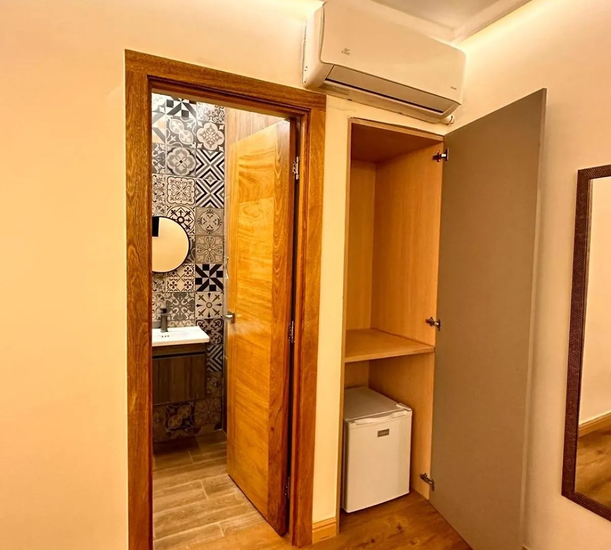 Hotel La Colonia Santo Domingo