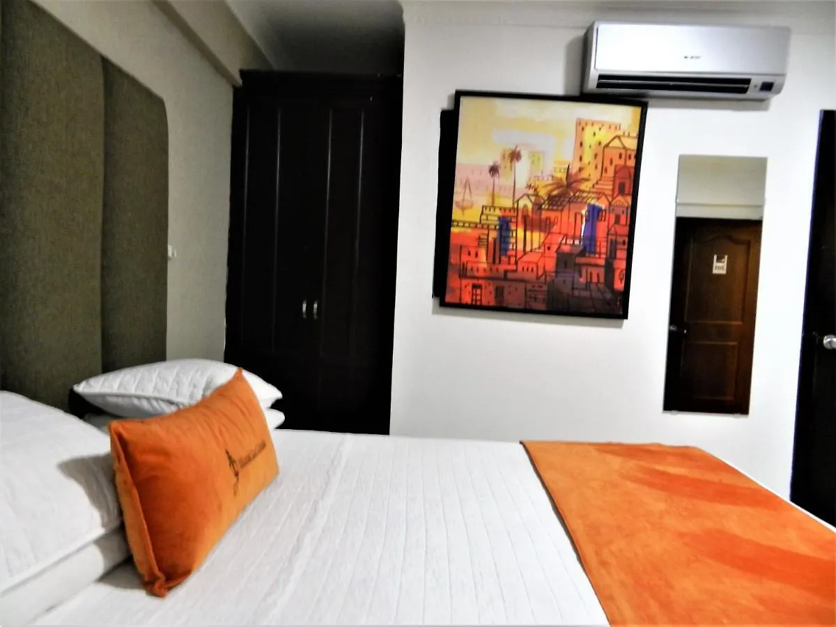 Hotel La Colonia Santo Domingo