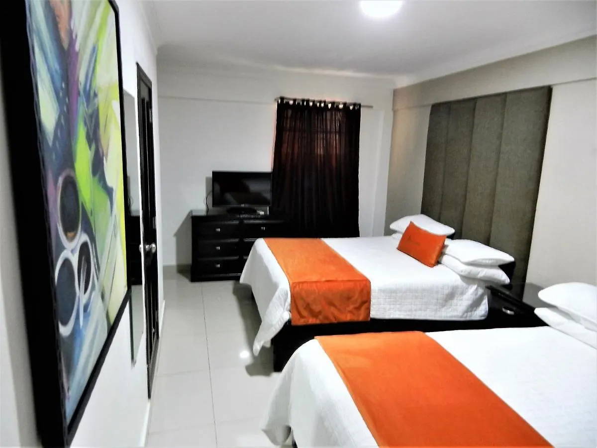 Hotel La Colonia Santo Domingo